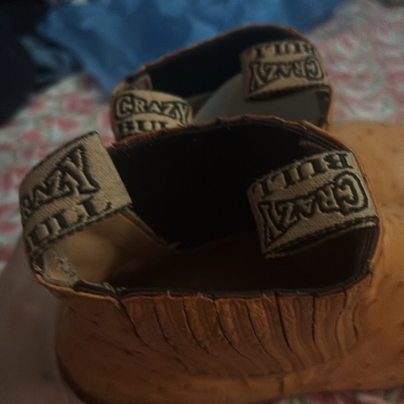 Faux ostrich leather booties - Picture 6 of 8